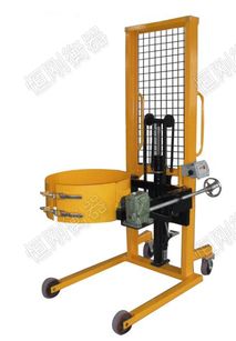 高效安全，精准计量 100kg-300kg气动抱桶秤与抱夹式油桶搬运配料解决方案